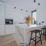August - For 6 Persons With 3 Bedrooms Appartamento *