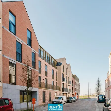 August - For 6 Persons With 3 Bedrooms