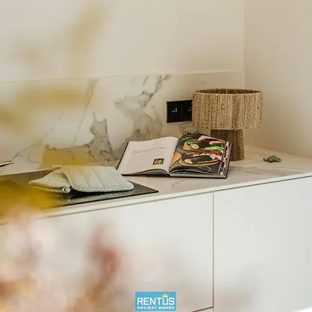 August - For 6 Persons With 3 Bedrooms Daire