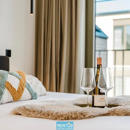 August - For 6 Persons With 3 Bedrooms Nieuwpoort