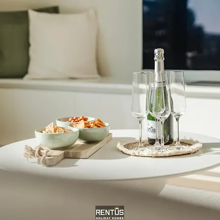 August - For 6 Persons With 3 Bedrooms *