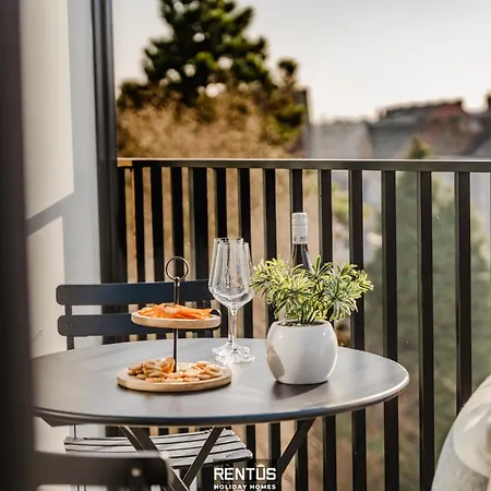 August - For 6 Persons With 3 Bedrooms * Nieuwpoort