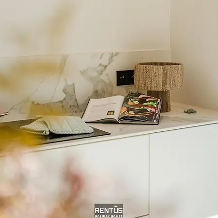 August - For 6 Persons With 3 Bedrooms Appartement