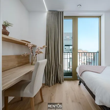 August - For 6 Persons With 3 Bedrooms *
