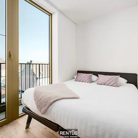August - For 6 Persons With 3 Bedrooms Apartment *