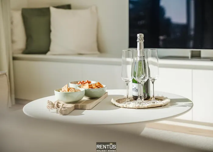 August - For 6 Persons With 3 Bedrooms *