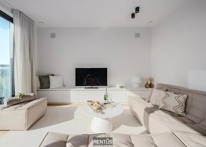 August - For 6 Persons With 3 Bedrooms Appartement