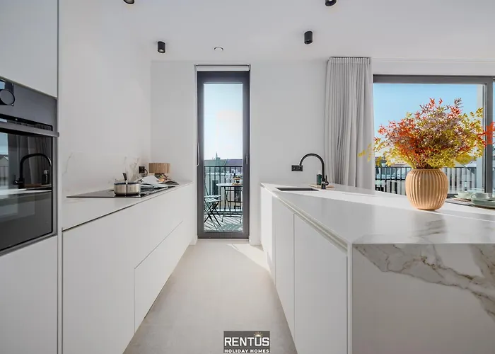 August - For 6 Persons With 3 Bedrooms