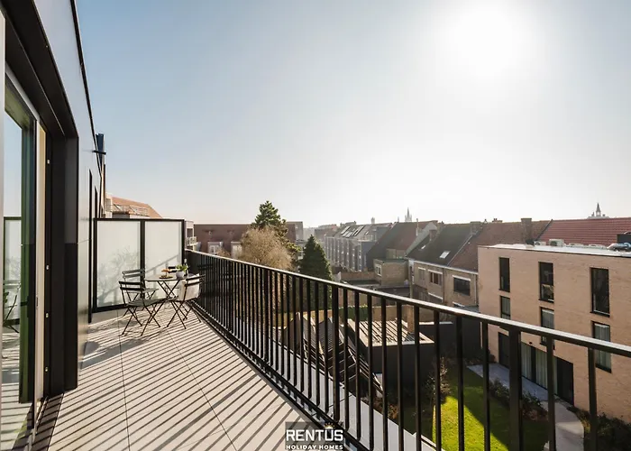 August - For 6 Persons With 3 Bedrooms *